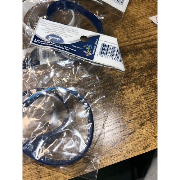 New York Yankees Daily News Silicone Wristband Bracelet Variety of 7 Bands - Picture 14 of 16